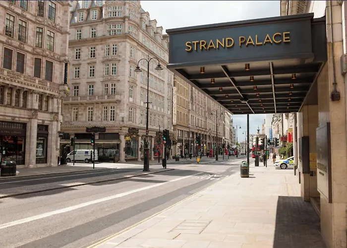 Strand Palace Hotel Londra